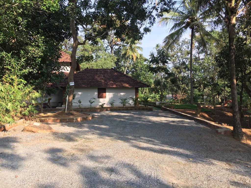 Palkadavu Warium Villa Mananthavady Buitenkant foto
